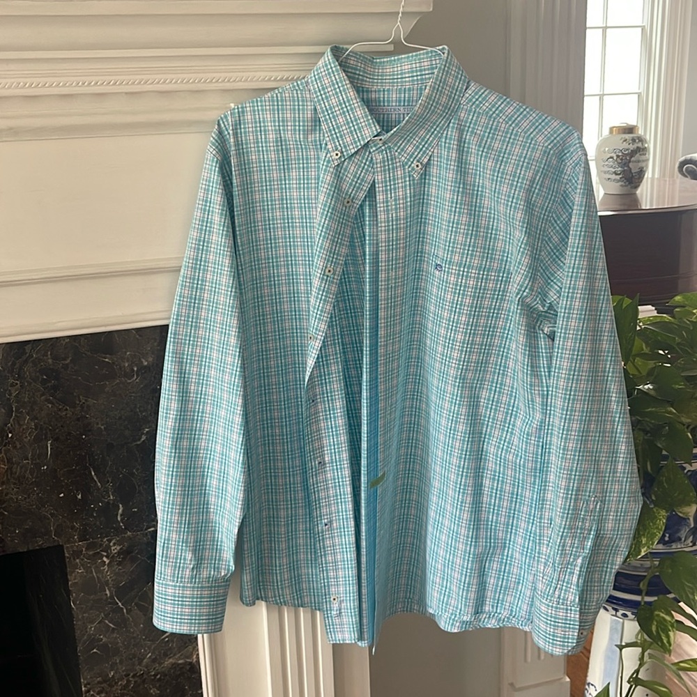Great color button down just back from cleaners -tag still on!